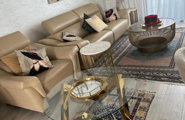 The White House - Photo 10