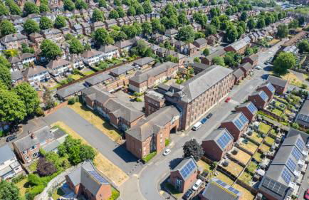 Ensuite Bedrooms with Shared Kitchen and Apartments at Simpsons Hall in Nottingham - Photo 19