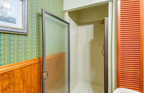 Waterfront Hood Canal Home with Pool Table! - Foto 9