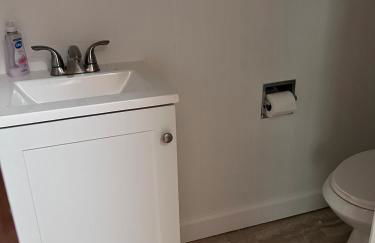 Two Story Pool home - walk to beach - Foto 28