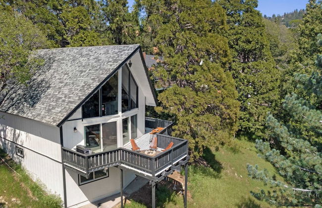 The Matterhorn Manor by Avantstay Harry Potter Inspired A-frame Home w/ Hot Tub & Views - Foto 1