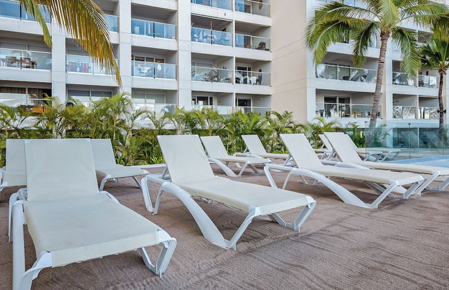 Stunning Beachfront Condo - Sea Views - Foto 18