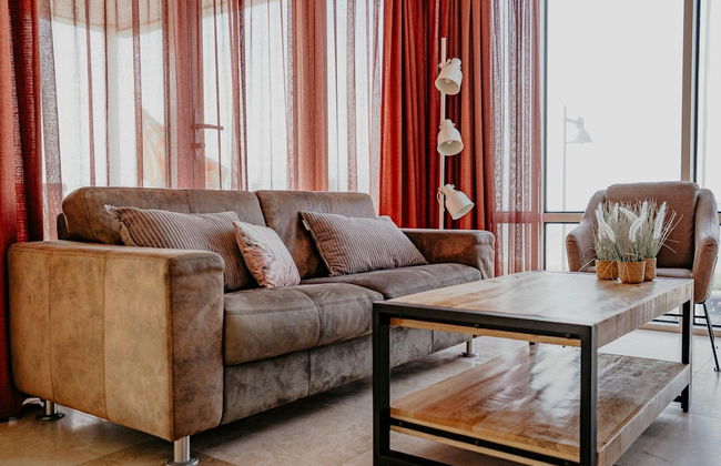 Apartment by the Beach With Sea Views - Photo 1