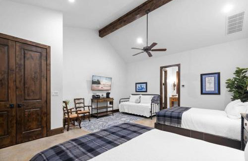 Bent Oak Highland Ranch and Concierge Services - Foto 24