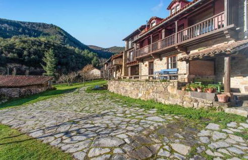 Nice Apartment In Cabezon De Liebana - Foto 1