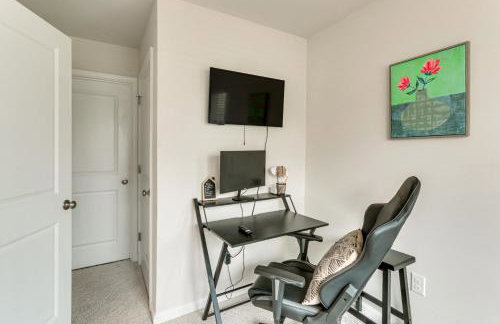 Frederick Townhome with Balcony, Close to Parks! - Foto 22