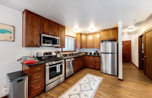 Truckee Mountain Retreat - Photo 7