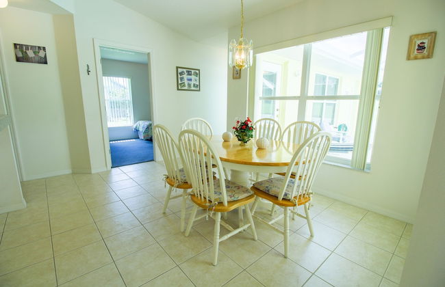 Beautiful & Sunny Pool With Golf View 4 Bedroom Home by RedAwning - Foto 8