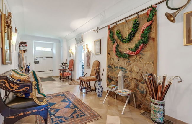 Lavish Castle in Riedenburg with Garden near Lake - Foto 14