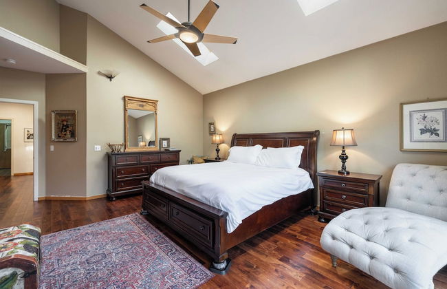 Valley of the Moon by Avantstay Tranquil Escape, Large Yard w/ Hot Tub & Fire Pit - Foto 31