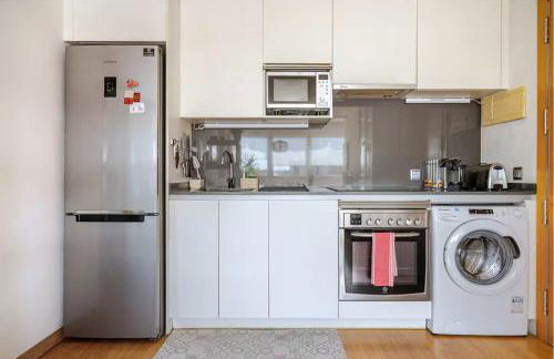 Apto en la playa a 20 min en tren de Barcelona - Foto 9