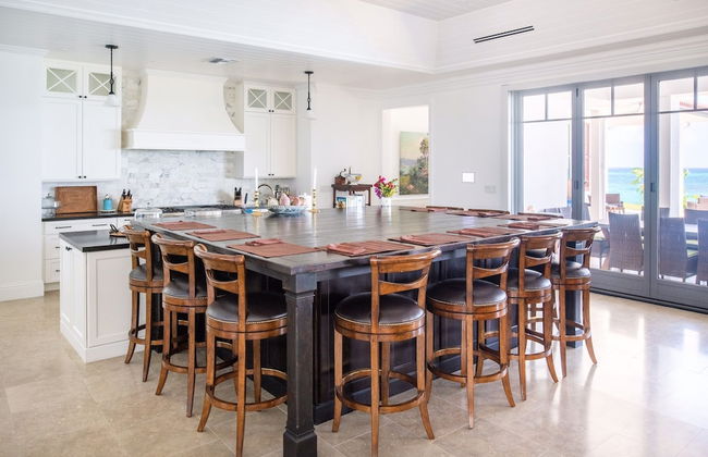 Island Haven: Oceanfront Retreat With Infinity Pool - Foto 6