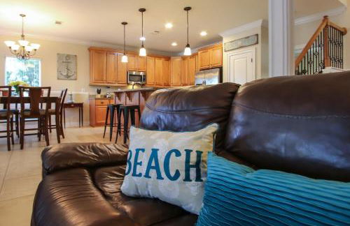 Amazing 4 Bedroom Vacation Home in The Villages of Crystal Lakes - Foto 1