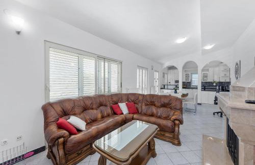 Beautiful holiday home with private sauna - Photo 4