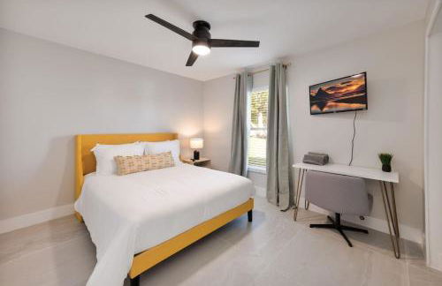 Downtown Home with Basketball, Firepit and Just 20 Miles to Disney - Foto 19