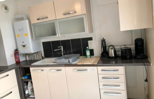 Agréable maison proche Gare avec parking gratuit - Foto 9