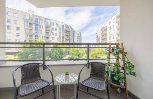 Modern Apartment in Warsaw with Parking and Balcony by Noclegi Renters - Photo 6