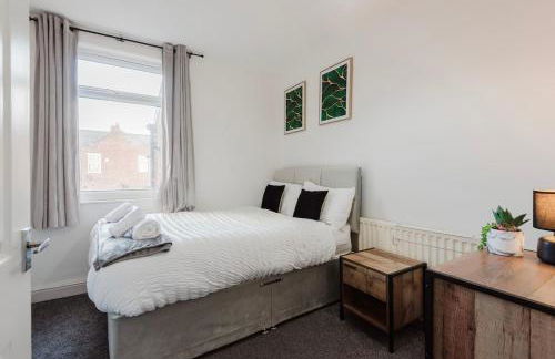 Free parking, late check out CoOp Live Etihad Stadium 3-bed house - Foto 9