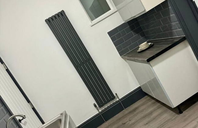 Elegant 2-bedroom Apartment Near City Centre - Foto 5