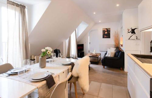 Bright 2BR with Balcony Chic Paris - Foto 11