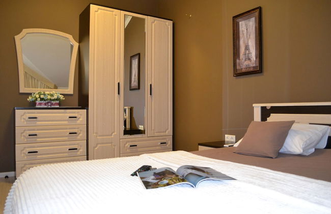 Townhouse Park & House - Photo 11