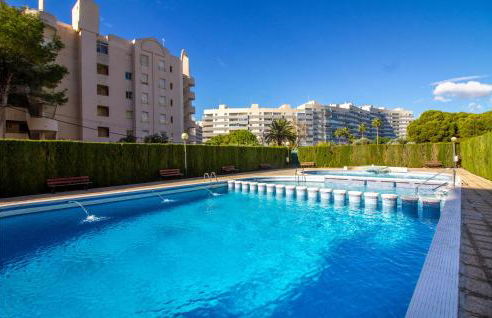 Stunning Apartment In El Campello - Photo 12