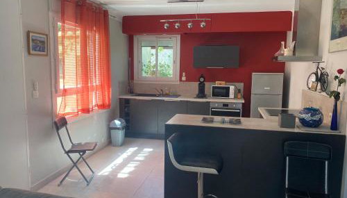 Rez de villa Grand T2 proche plage Marvivo-Sablettes - Foto 3