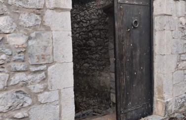 Vitina Number 5 House - Photo 16