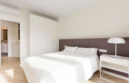 Modern and bright apartment well located in Gracia - Photo 5