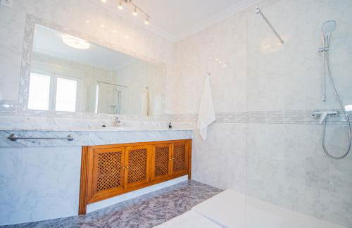 Cubo's Villa Yedra Guadalmar - Photo 28