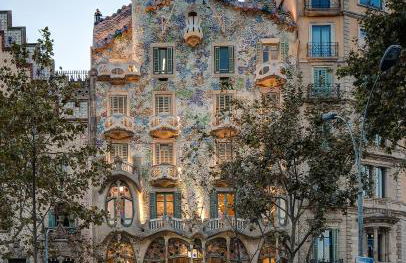 Modernismo Paseo de Gracia - Photo 2