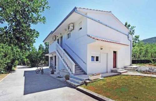 Holiday home in Prgomet 53213 - Foto 2