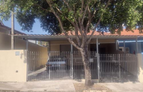 Casa na área central com 3 quartos - Foto 1