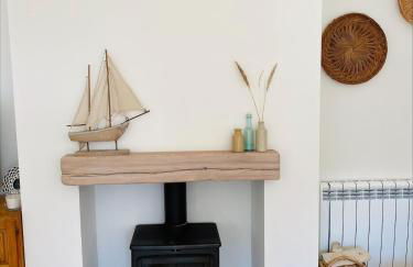 Bungalow by the Sea, Moelfre - Photo 12