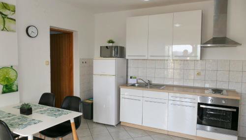 Apartman Nina 1 - Foto 5, stove