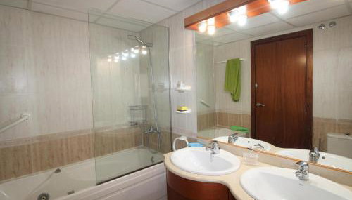 Apartamento con Terraza y Parking a 400m de la Playa del Port en Llançà - ES-228-156 - Foto 3