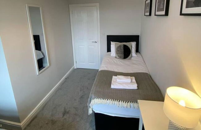 Flat - Sleeps 4 - Pet Friendly - Parking - Foto 4