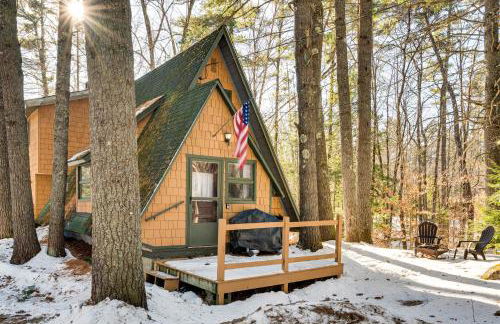 8 Mi to Cranmore Mtn Resort A-Frame with Fire Pit - Foto 1