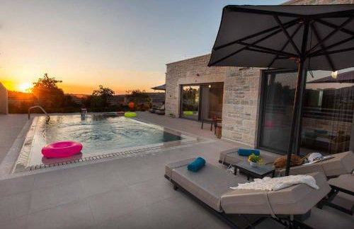 Villa Stone Diamond - Photo 32