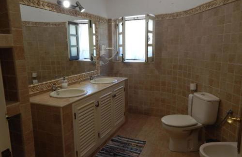 Villa Sol e Mar Private pool & jacuzzi - Photo 35