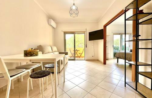 Apt MA - with pool - Photo 9