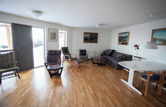 Large Apartment With Fabulous View Of Tórshavn - Photo 11