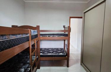 Casa com piscina garagem para 4 carros - Foto 9