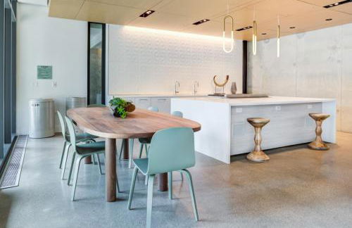 W Loop Studio w Deck Pool Gym 3 blocks to L CHI-644 - Foto 36