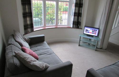 Large 4 bed detached house with parking - Foto 67