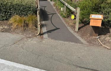 A Total Distanced Coastal Experience! - Foto 25