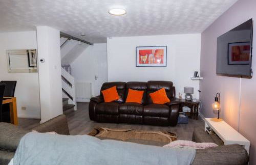 The Wheelhouse, 3 bed sleeps 6, Parking and wi-fi - Foto 7