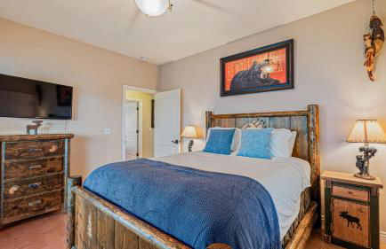 Hot Tub Fire Pit Game Room Amazing Deck Views Sky Canyon Lodge by AvantStay - Foto 50