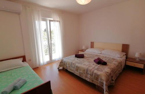 Porat Primošten - Photo 25