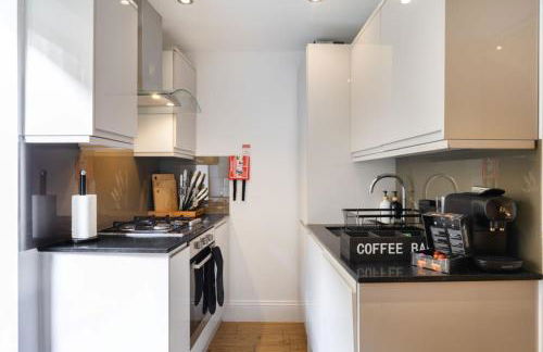 Stylish Shoreditch Apartment near Brick Lane with Balcony Sleeps 4 - Foto 12